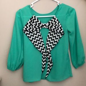 Bow back shirt